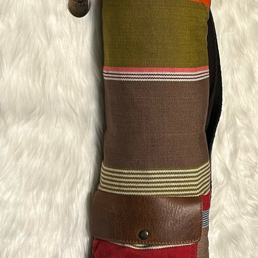 WILL Leather Goods Brown and Multicolor Blanket Tote/Carrier - Picture 3 of 16